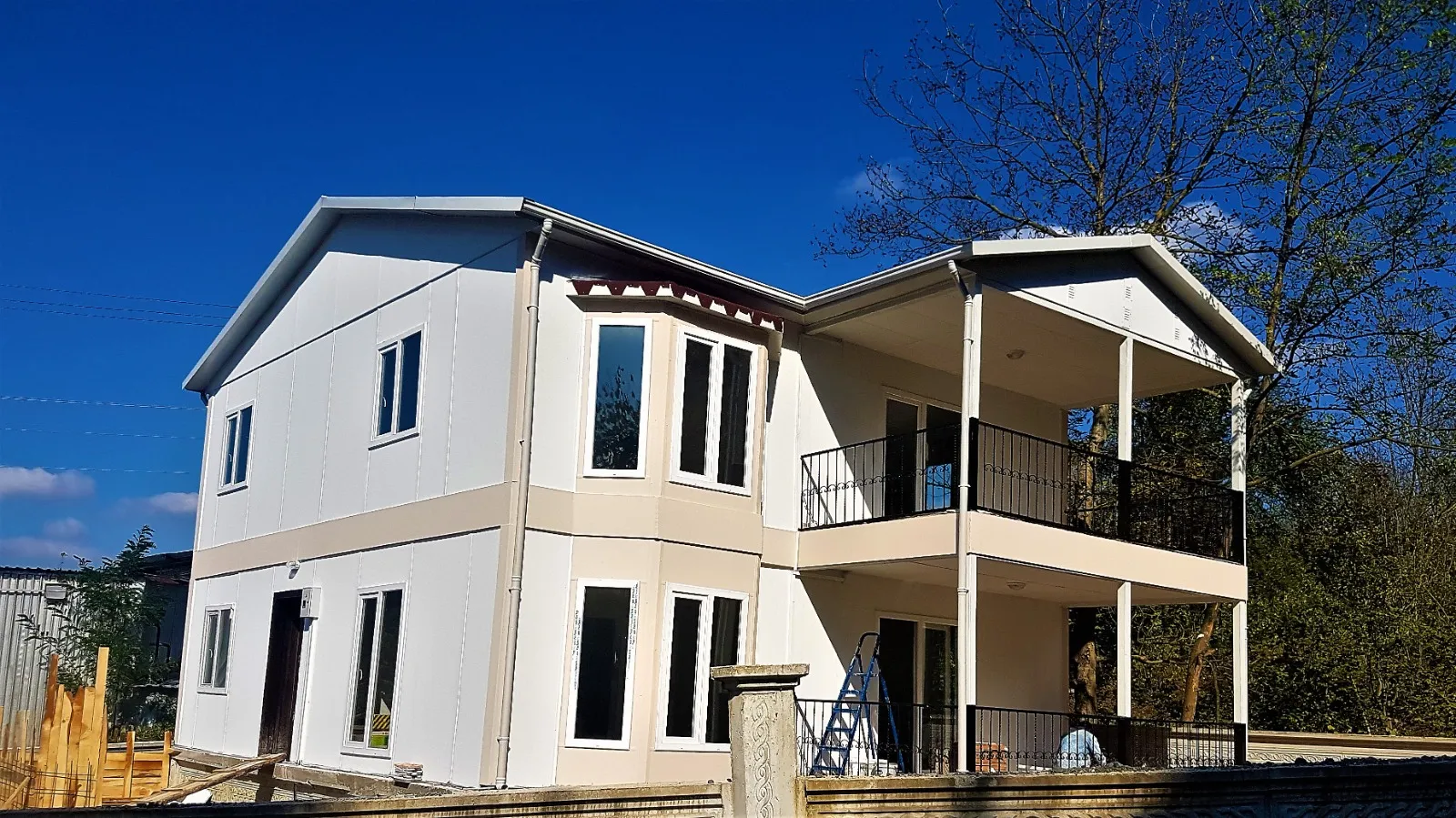 Prefabrik Ev Neyden Yapılır? Tüm Malzeme ve Yapım Süreci